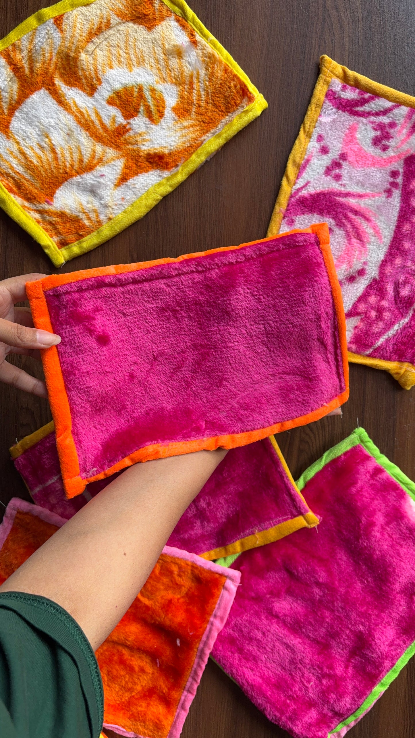 Ladoogopal Warm Fur Blanket (Kambal) Size 4,5,6