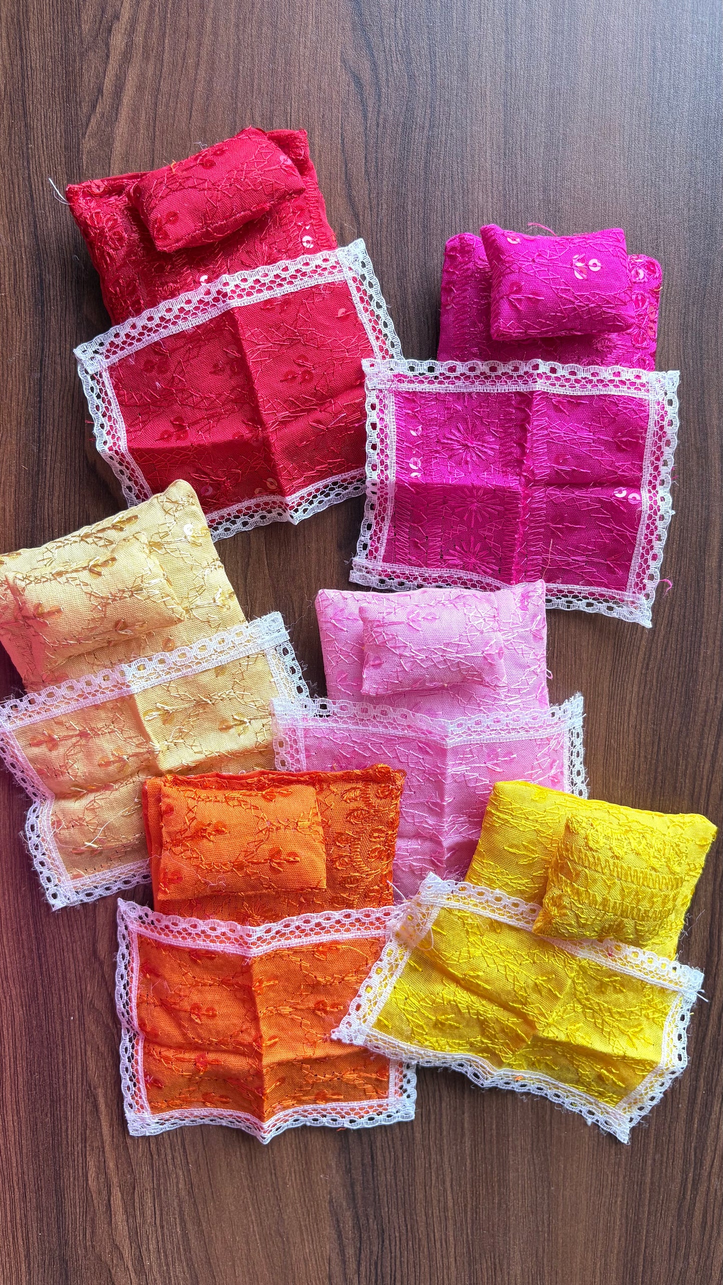 Colorful Soft Bistar (Size 2,3,4) Medium