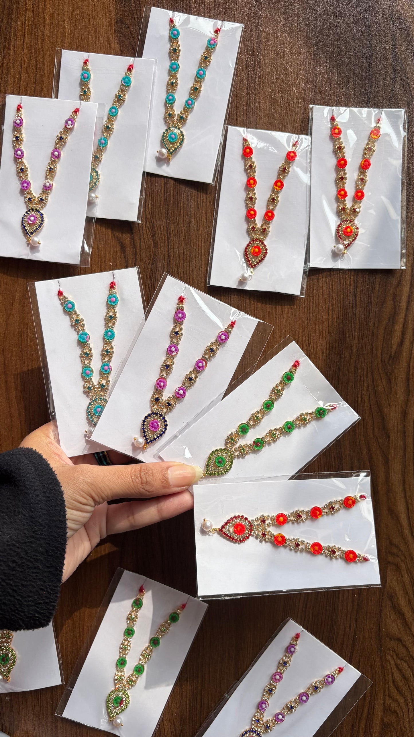 Floral Mala (Size 5,6,7,8,9) (Ladoogopal & Yugal Jodi) D201