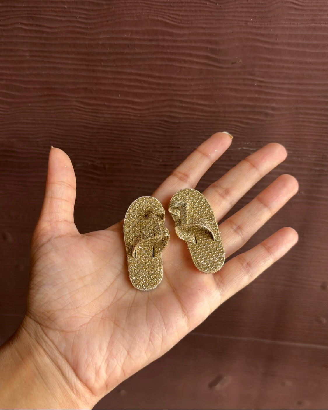 Glitter Golden Decorative Chappal for Laddu gopal (Unique)
