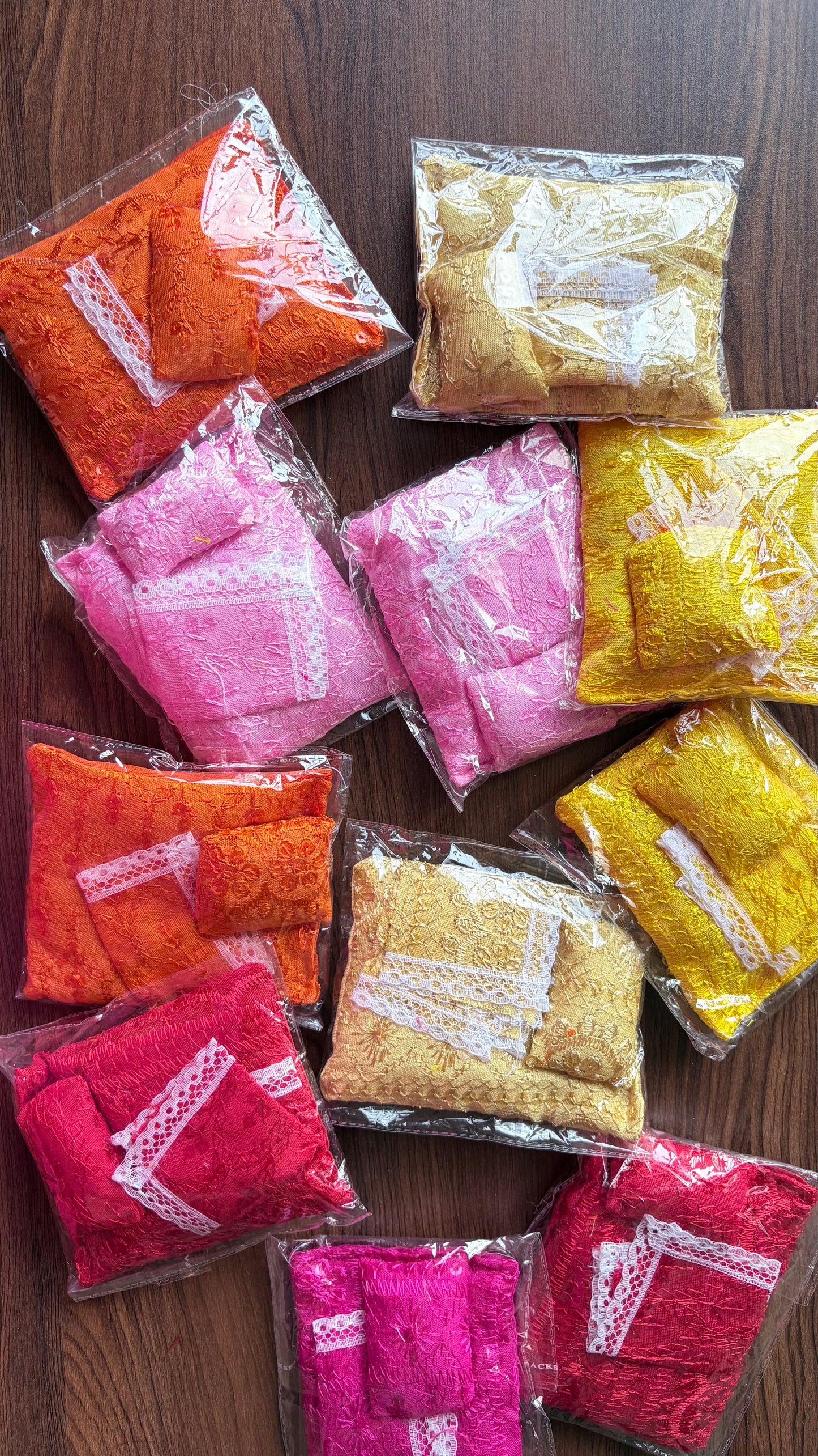 Colorful Soft Bistar (Size 2,3,4) Medium
