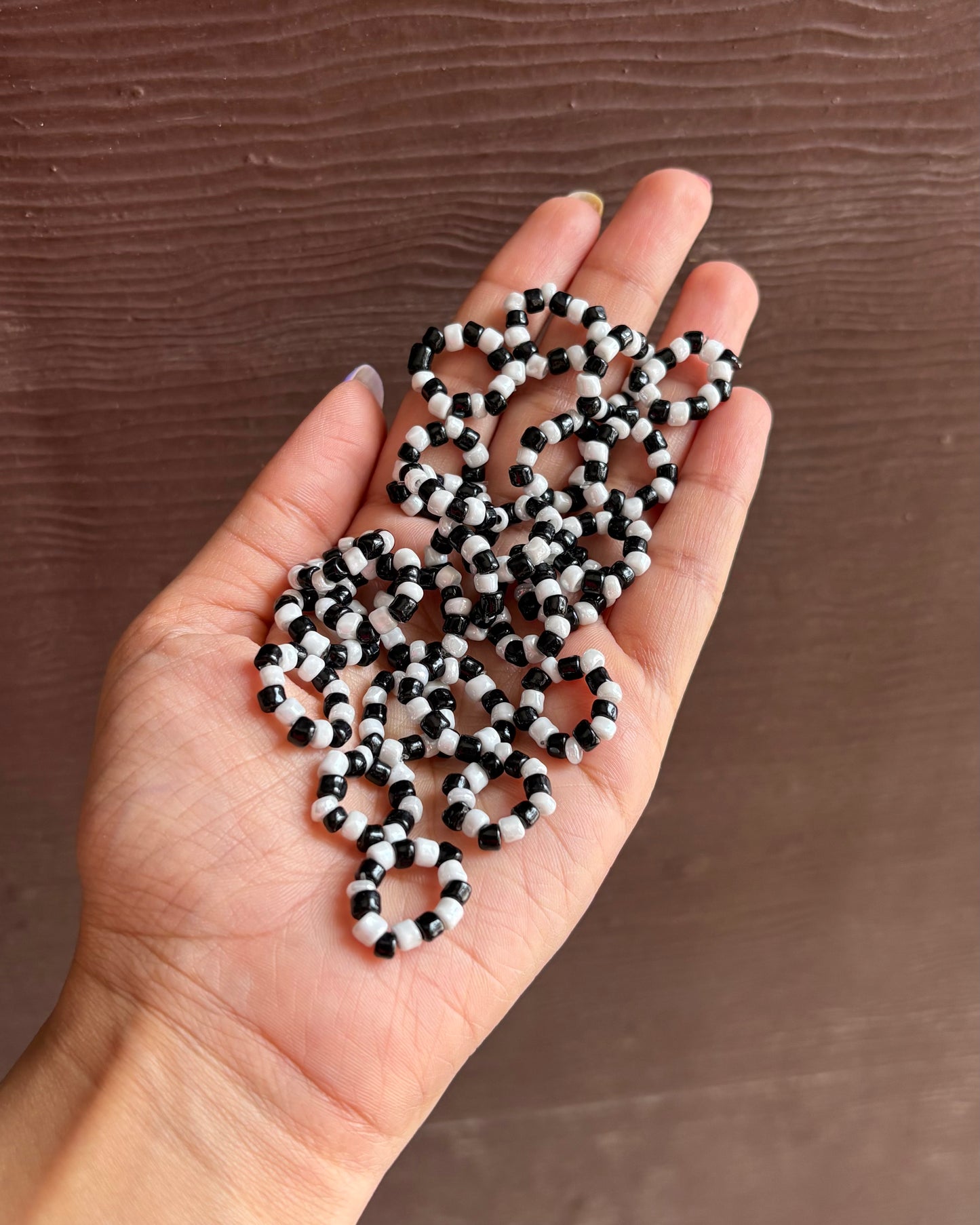 Black & White Moti Bracelet (Size 3,4,5) S21 🧿