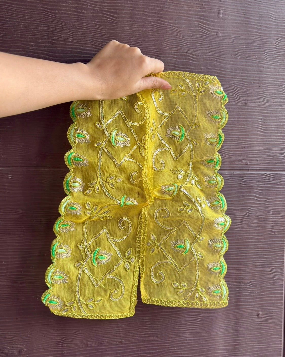 Yellow Net Chunni (Radha Rani)