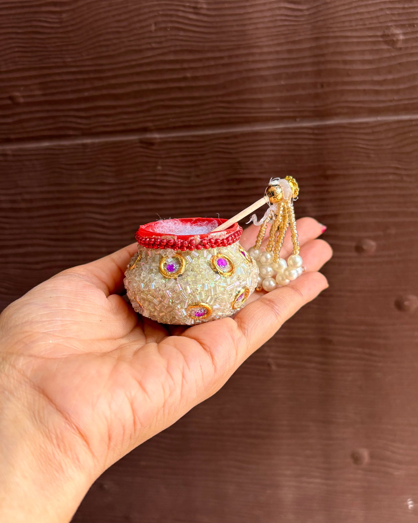 Maakhan Matki (Glittery Beaded) Janmashtami Special 💛