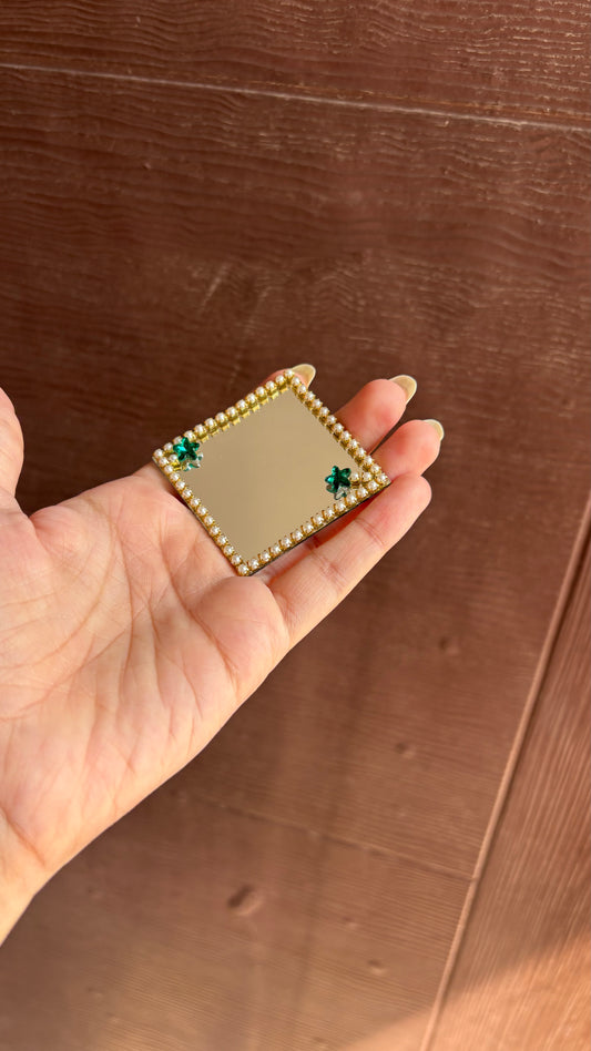 Pearl Mirror D4