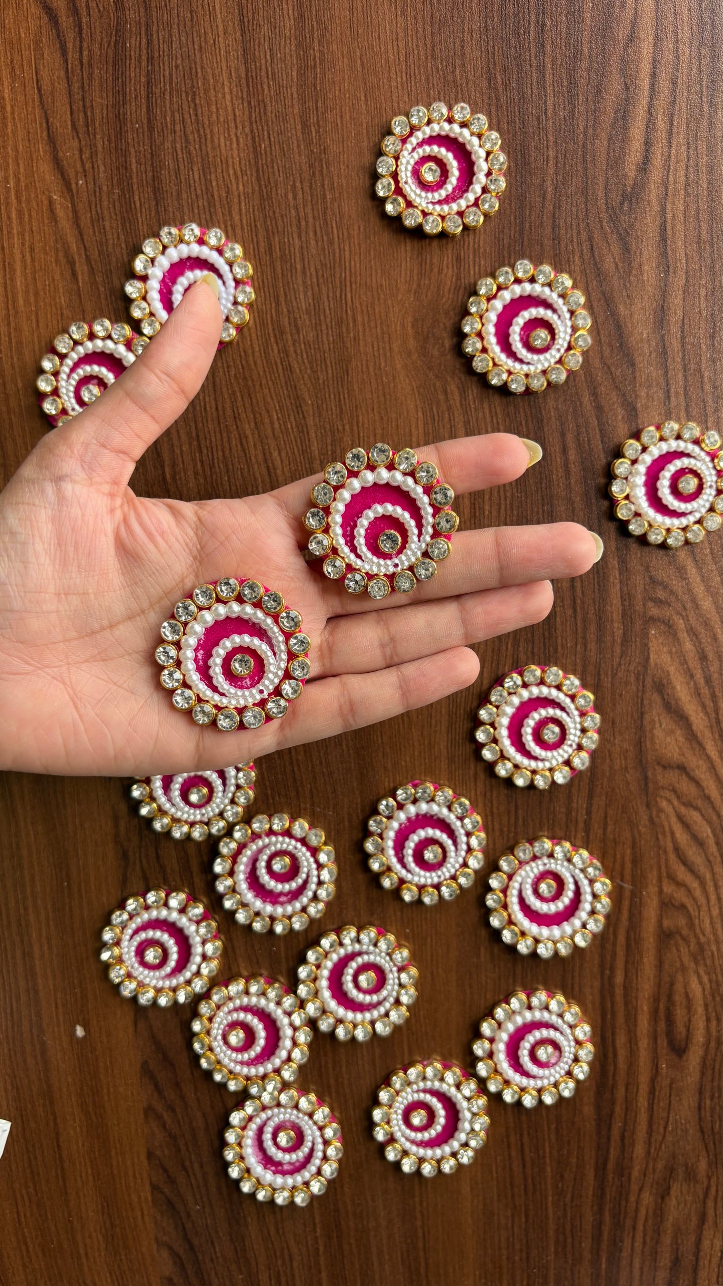 Hot Pink Circles (Pack of 10 Pieces)