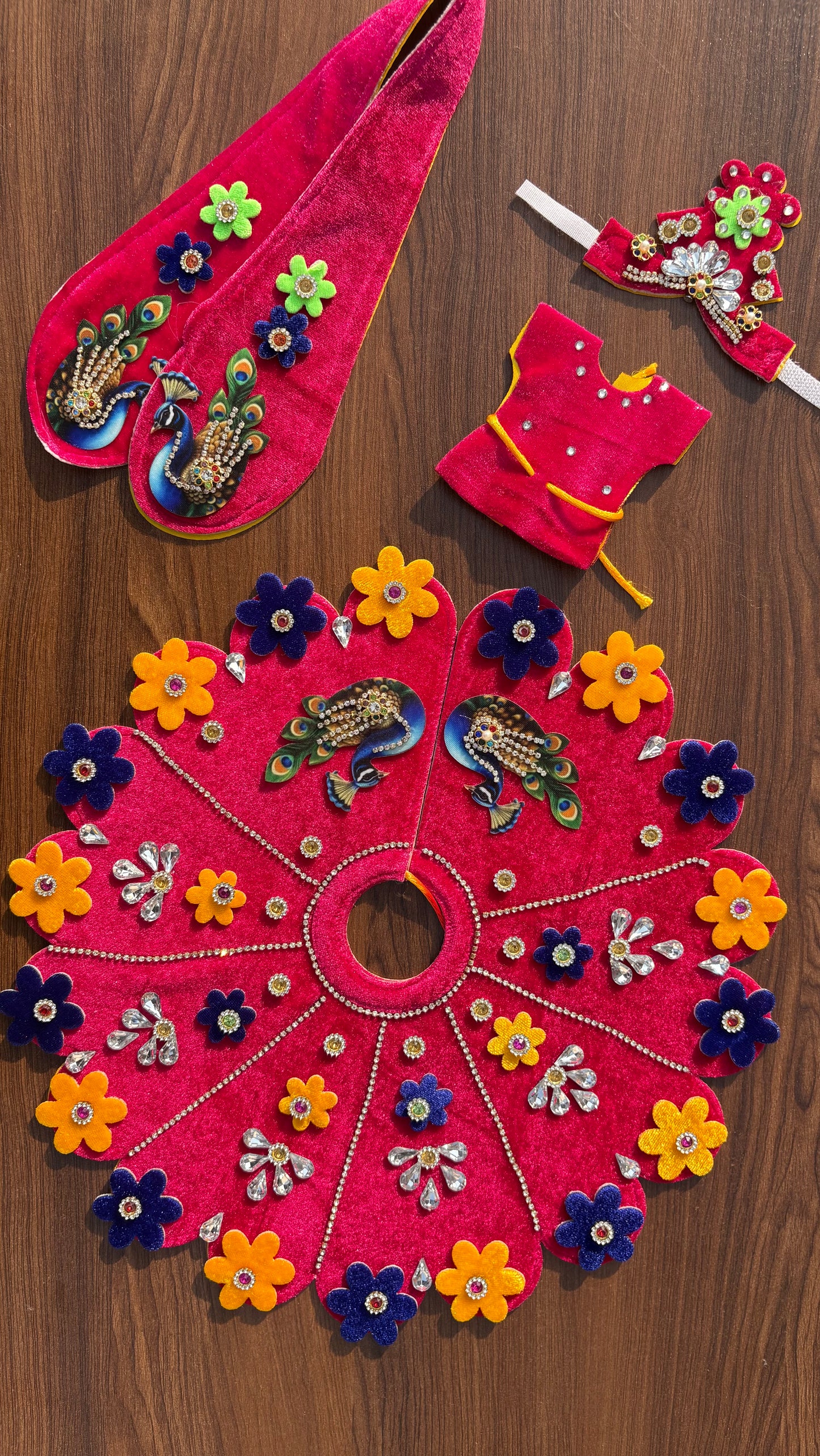 Morni 3D Flower Frocks with mukut, Patka (4pc Set) Size 5 & 6