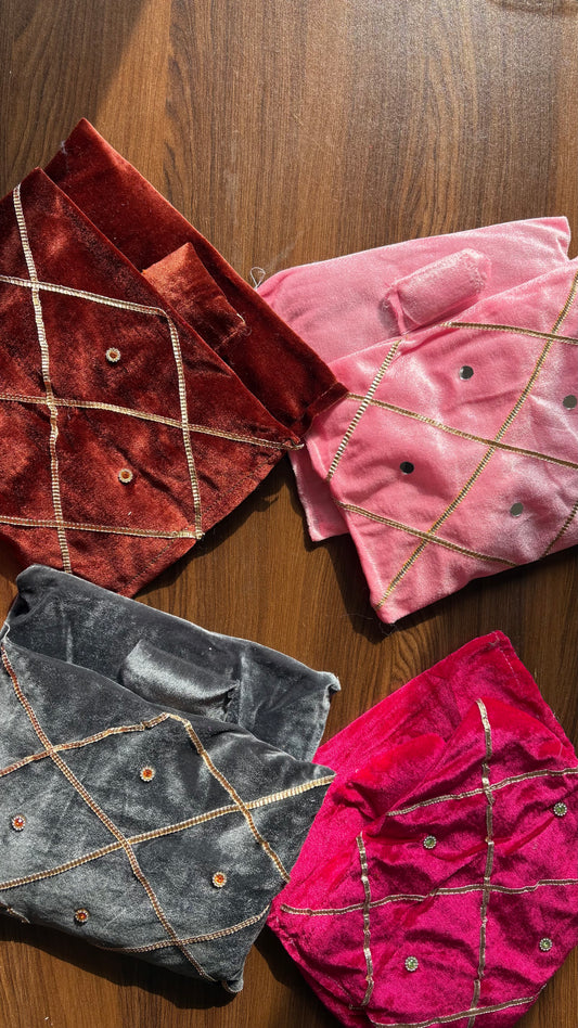 Luxury Velvet Bistar, Blanket, Pillow (Size 1-7) Free Size