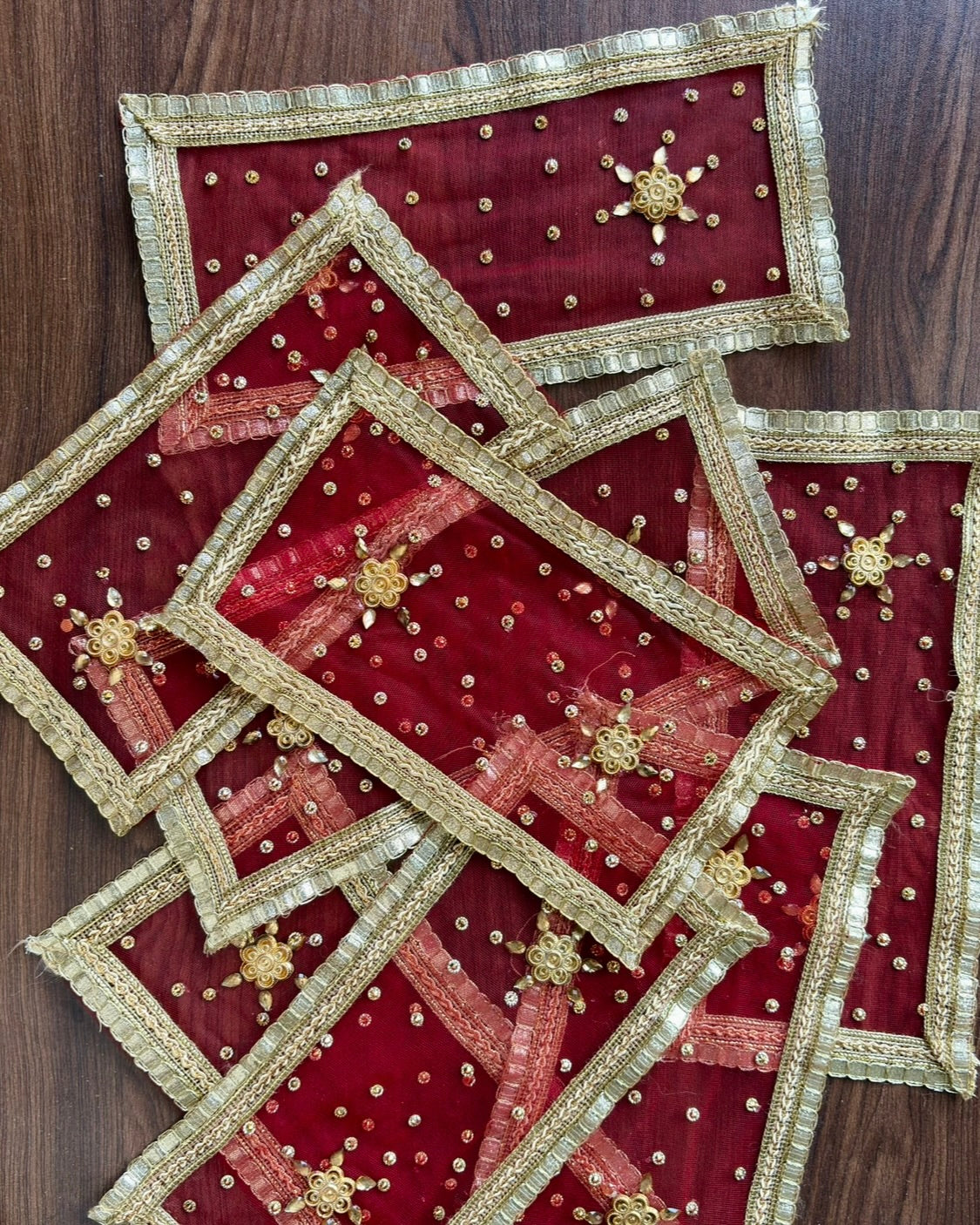 Red Net Chunni (Radha Rani)