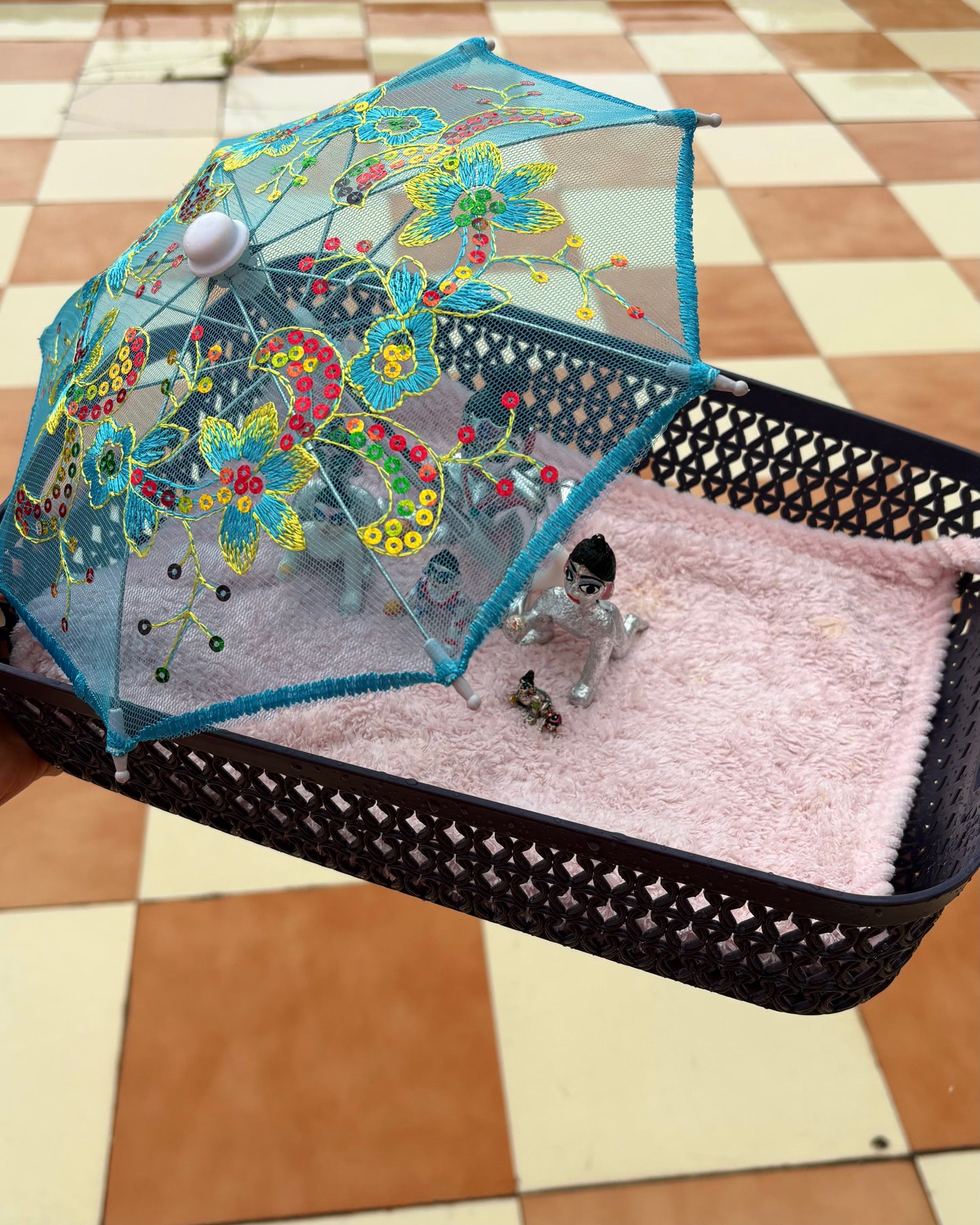 Umbrella- Sequins & Net work, with Steel handle, (Large) Premium