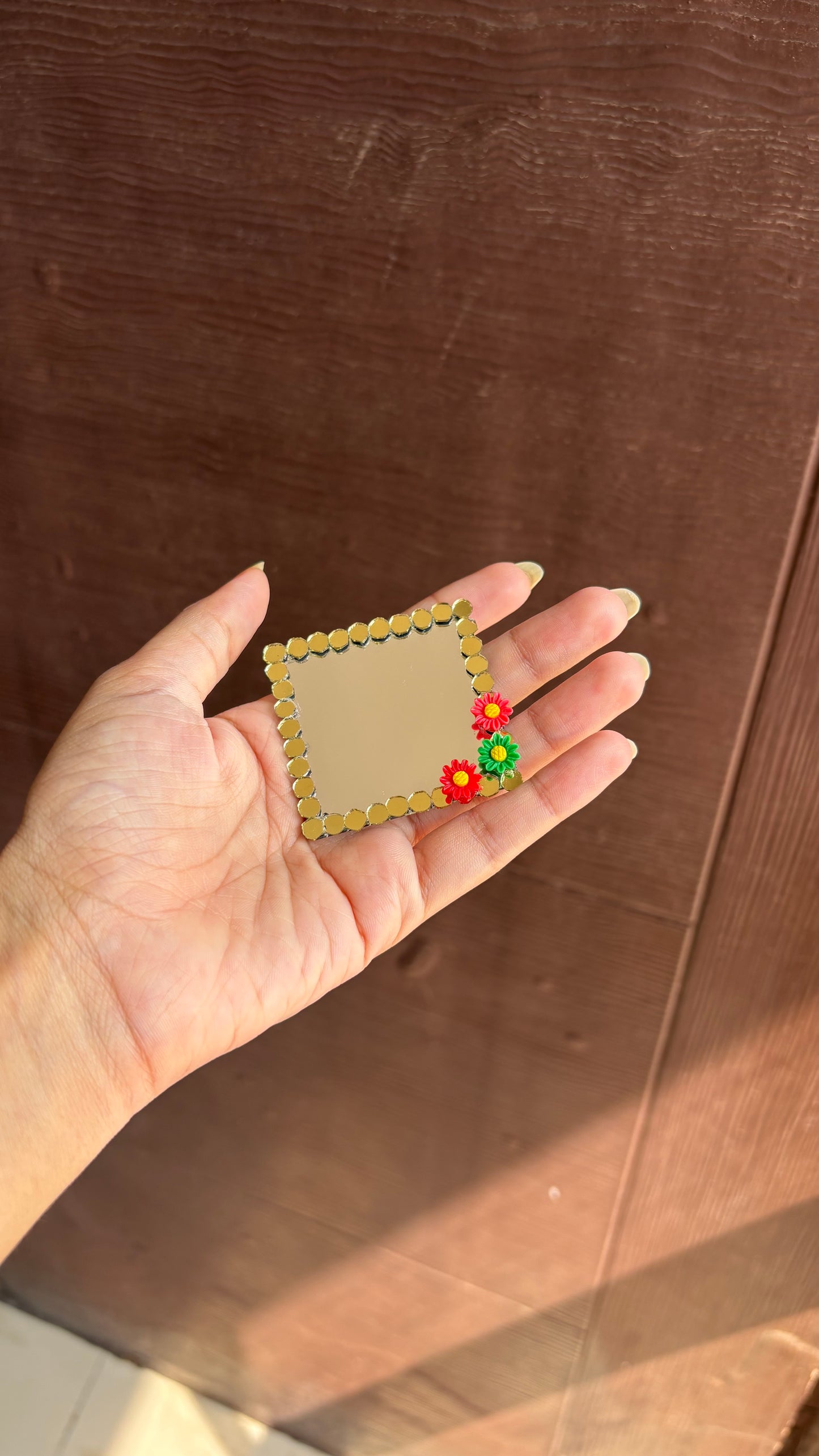 Square Mirror D5