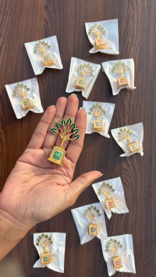 Golden Tulsi Gamla Toy Square for Laddu Gopal