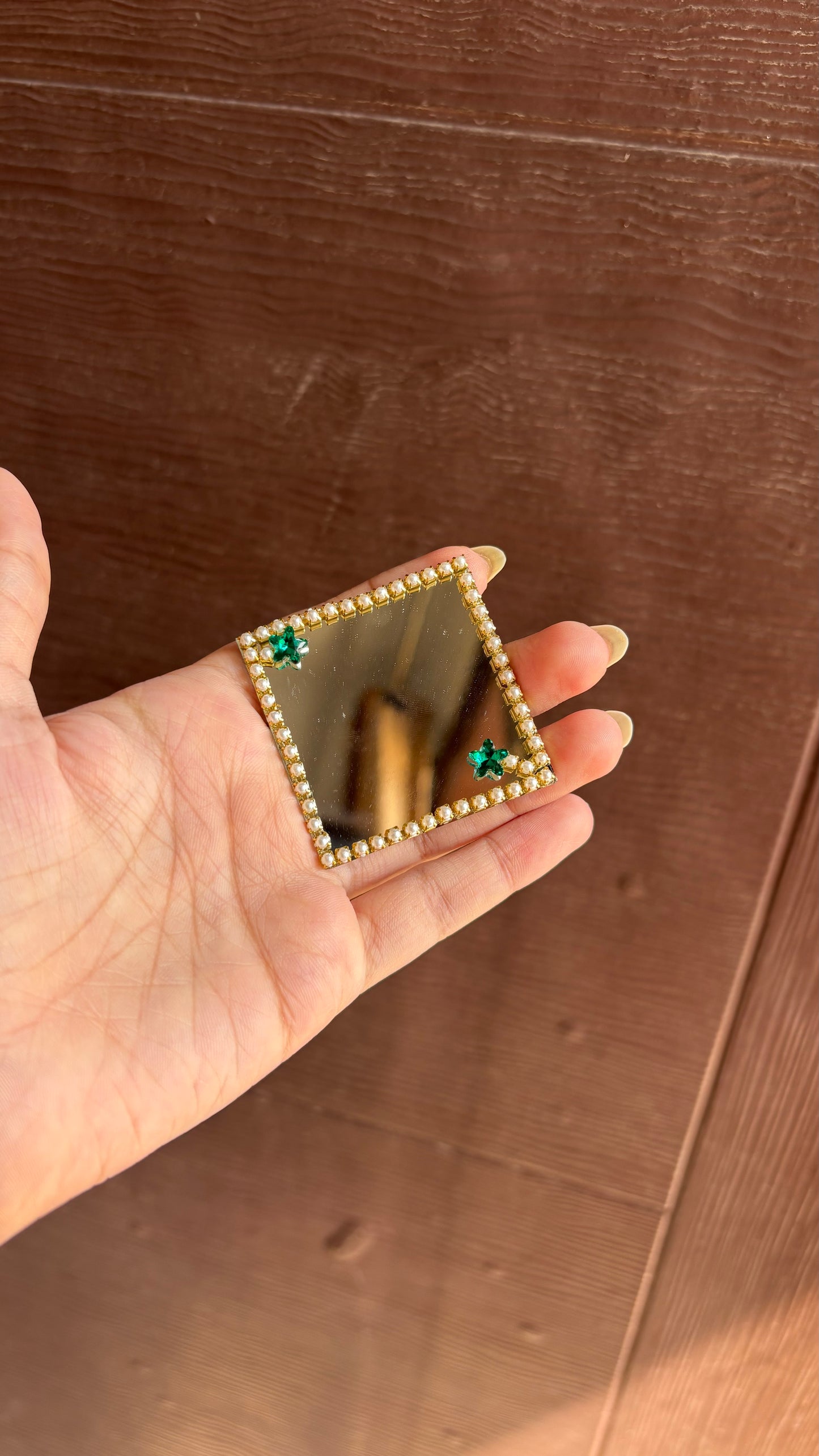 Pearl Mirror D4