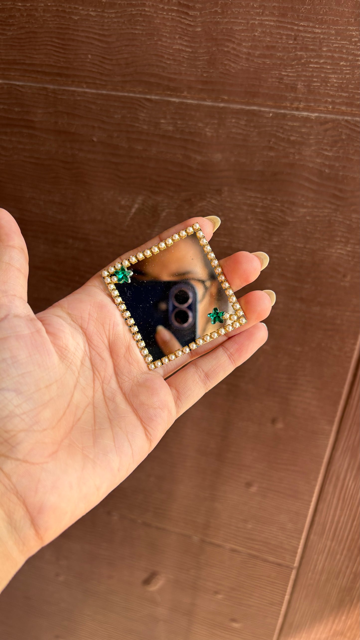 Pearl Mirror D4