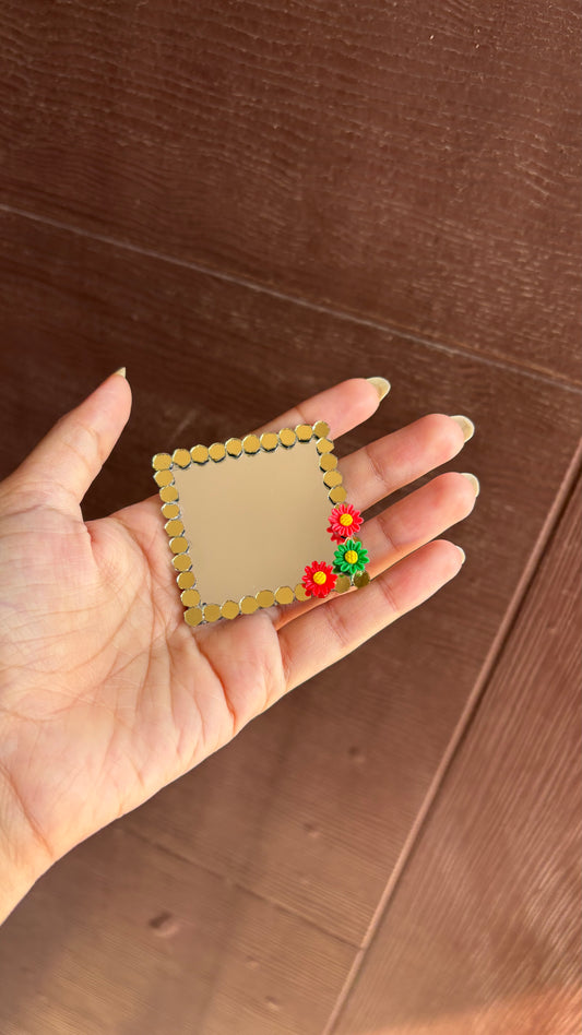 Square Mirror D5