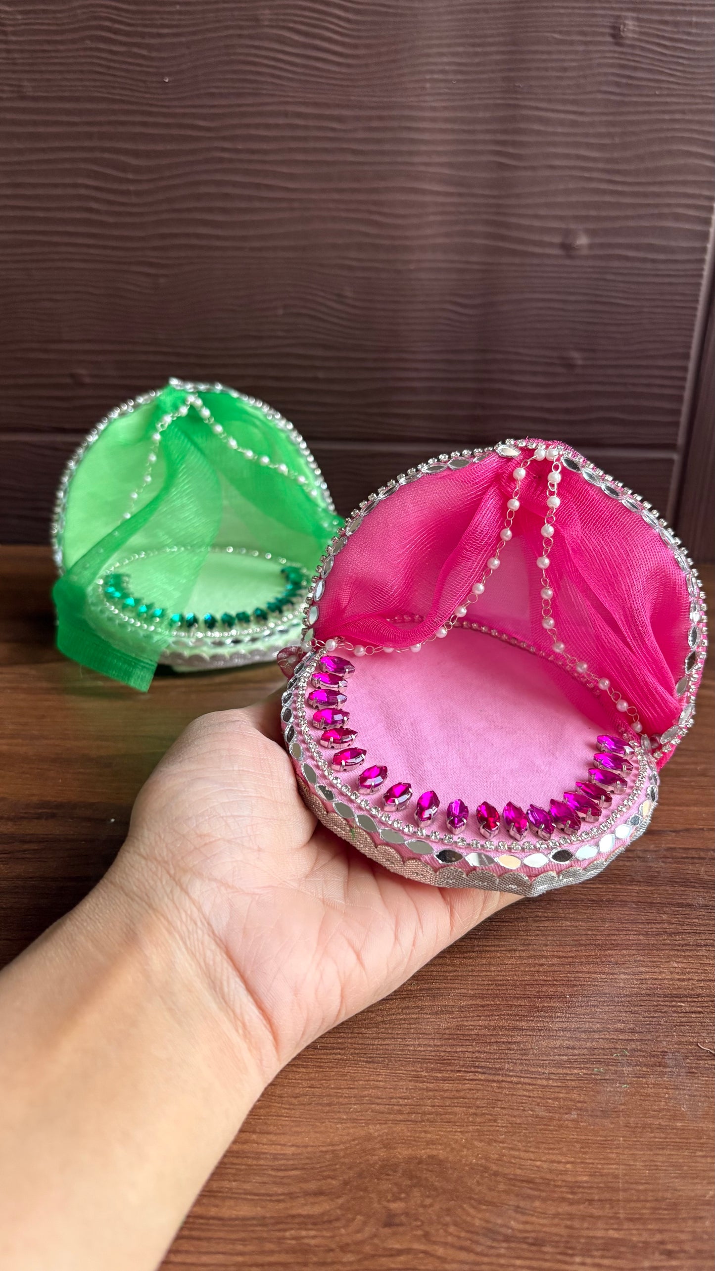 Gopu & Khushi ka Araam Kaksh Singhasan (Handcrafted) Last 2 pieces left