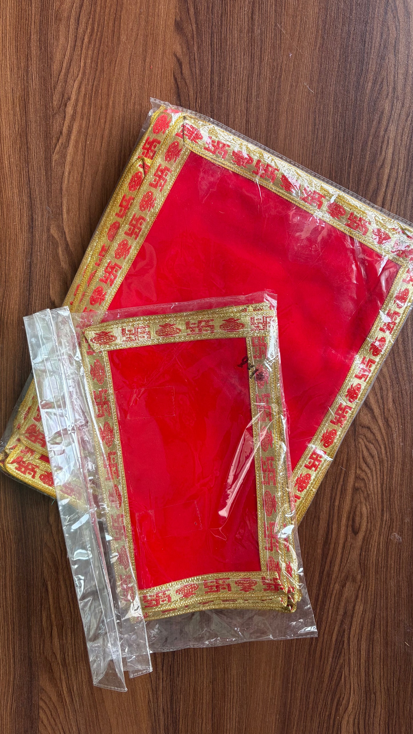Red Velvet Aasan (Large approx 10*12inches)